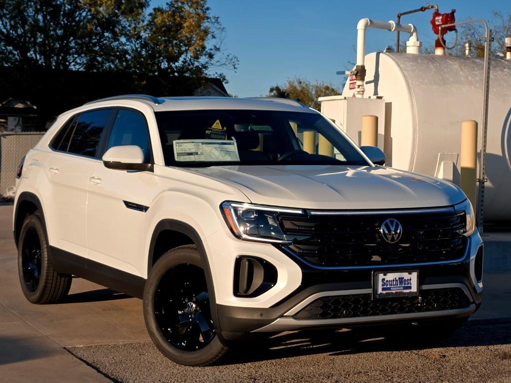 new 2026 Volkswagen Atlas Cross Sport car, priced at $42,510