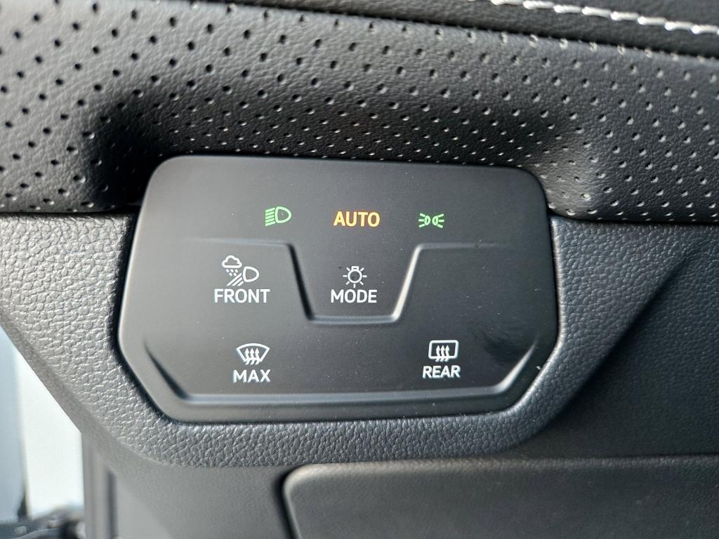 new 2026 Volkswagen Atlas Cross Sport car, priced at $42,510