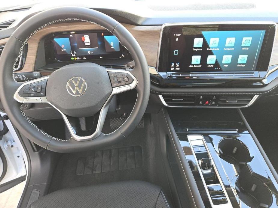 new 2024 Volkswagen Atlas car, priced at $38,265