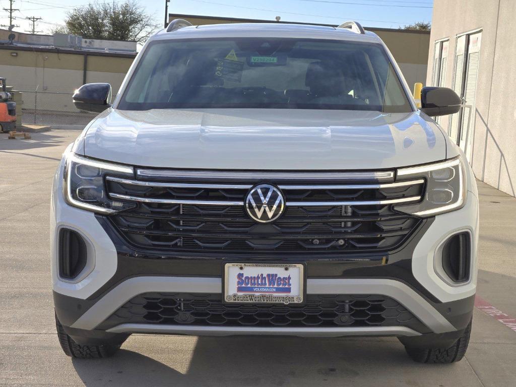 new 2025 Volkswagen Atlas car, priced at $45,502