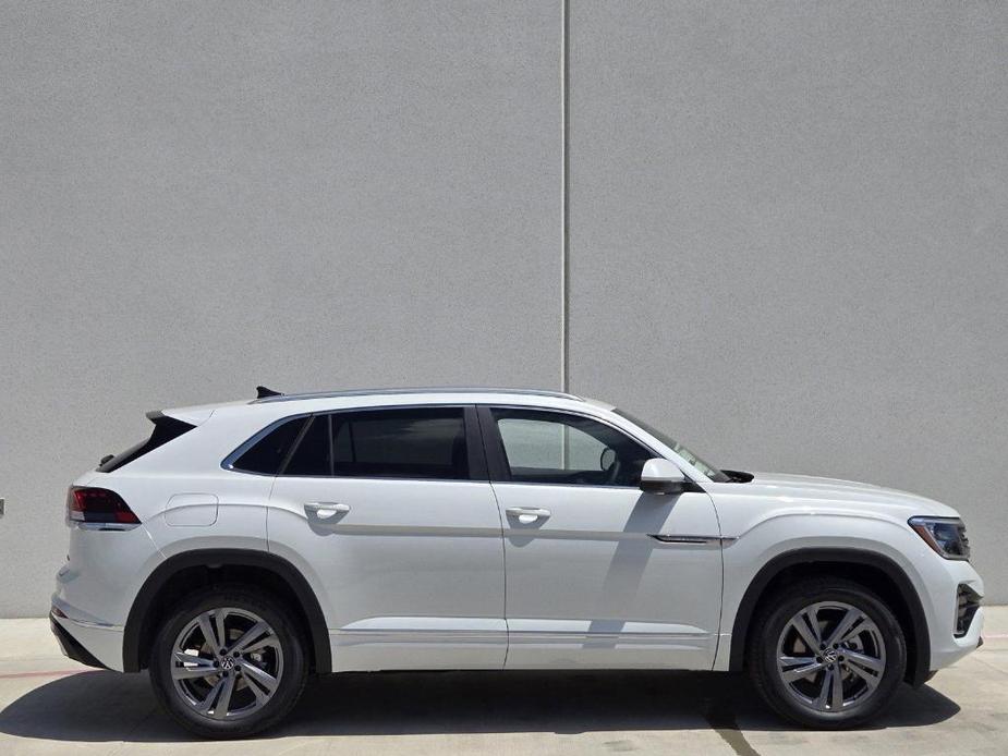 new 2024 Volkswagen Atlas Cross Sport car, priced at $45,493