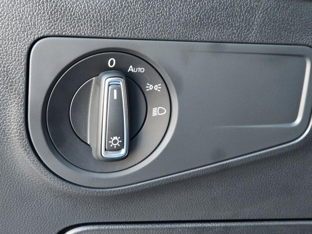 new 2024 Volkswagen Tiguan car, priced at $28,136