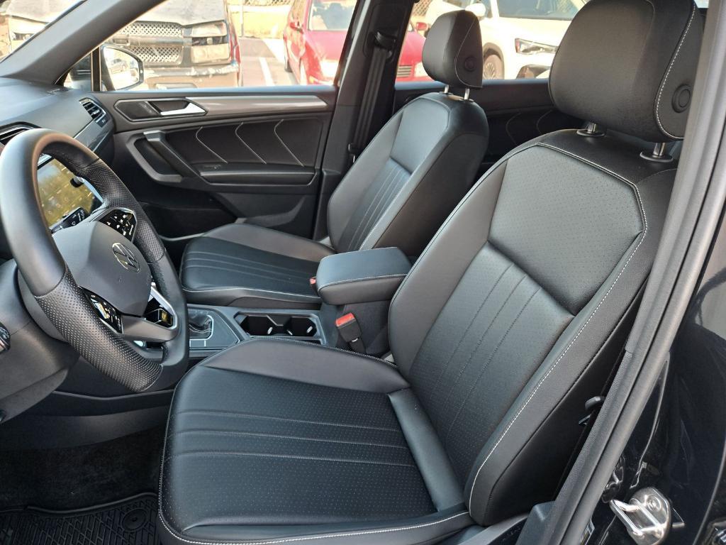 new 2024 Volkswagen Tiguan car, priced at $28,136