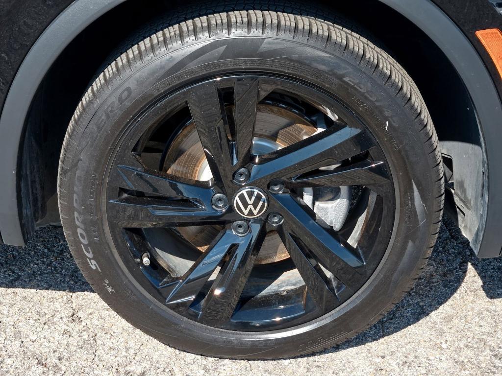 new 2024 Volkswagen Tiguan car, priced at $28,136