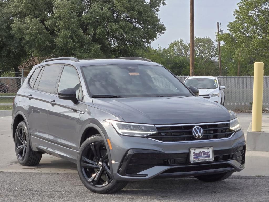new 2024 Volkswagen Tiguan car, priced at $30,699