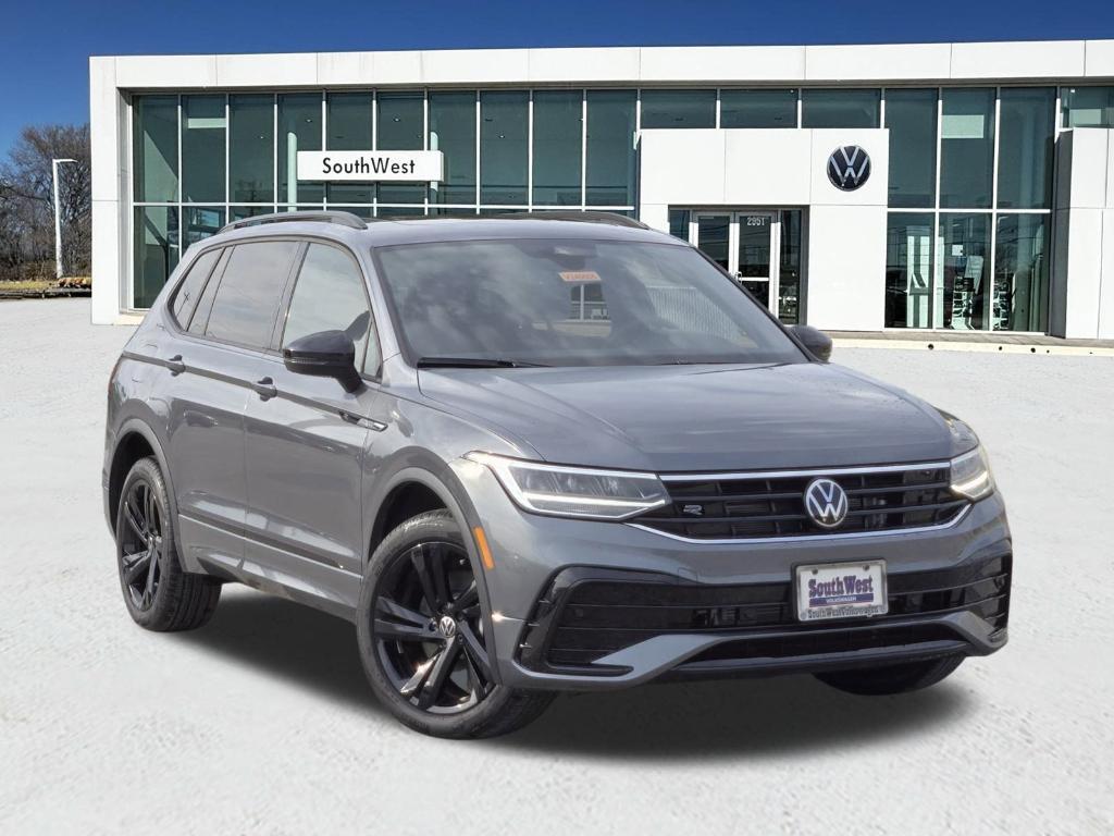 new 2024 Volkswagen Tiguan car, priced at $30,699