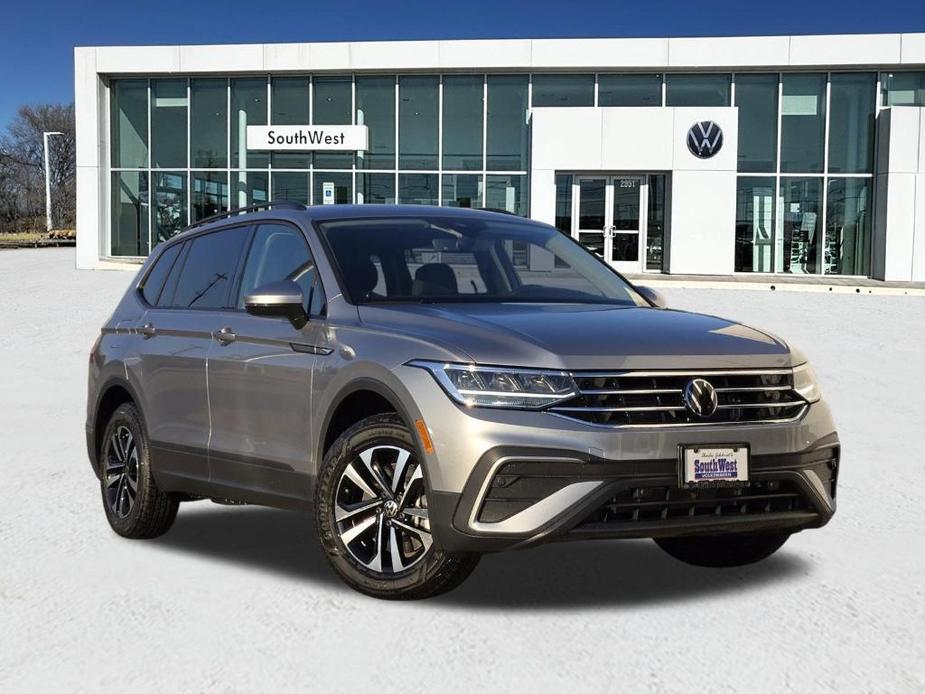 new 2024 Volkswagen Tiguan car, priced at $27,100