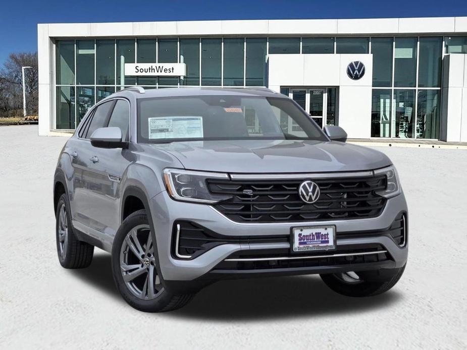 new 2024 Volkswagen Atlas Cross Sport car, priced at $45,114