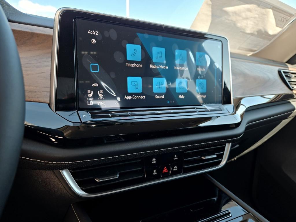 new 2025 Volkswagen Atlas car, priced at $42,131
