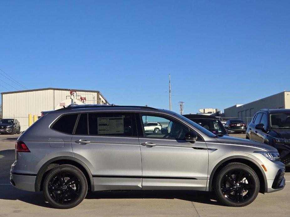 new 2024 Volkswagen Tiguan car, priced at $32,625