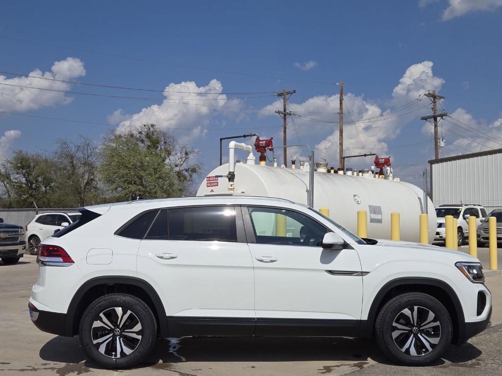 new 2025 Volkswagen Atlas Cross Sport car, priced at $36,547