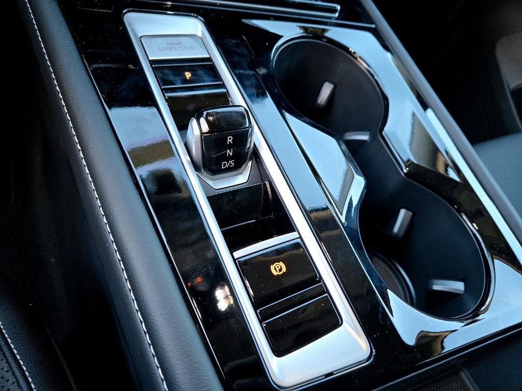 new 2026 Volkswagen Atlas car, priced at $43,767