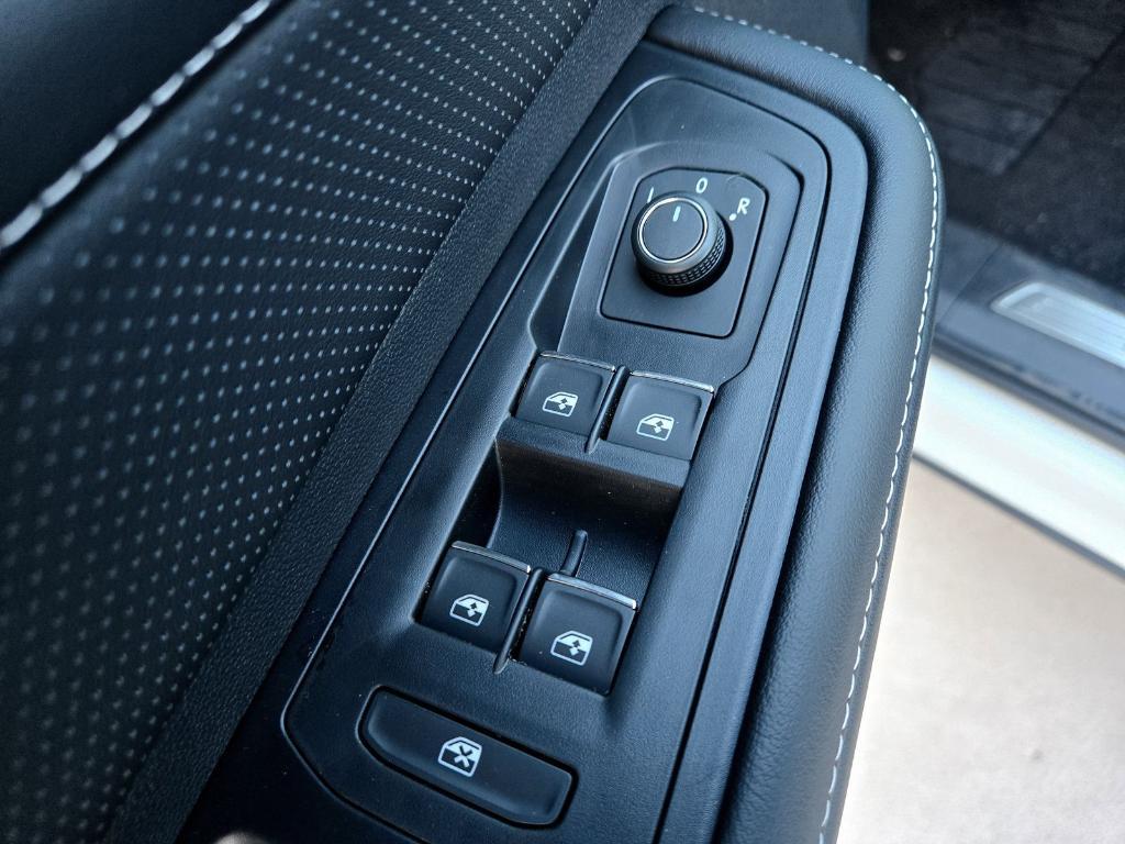 new 2026 Volkswagen Atlas car, priced at $43,767