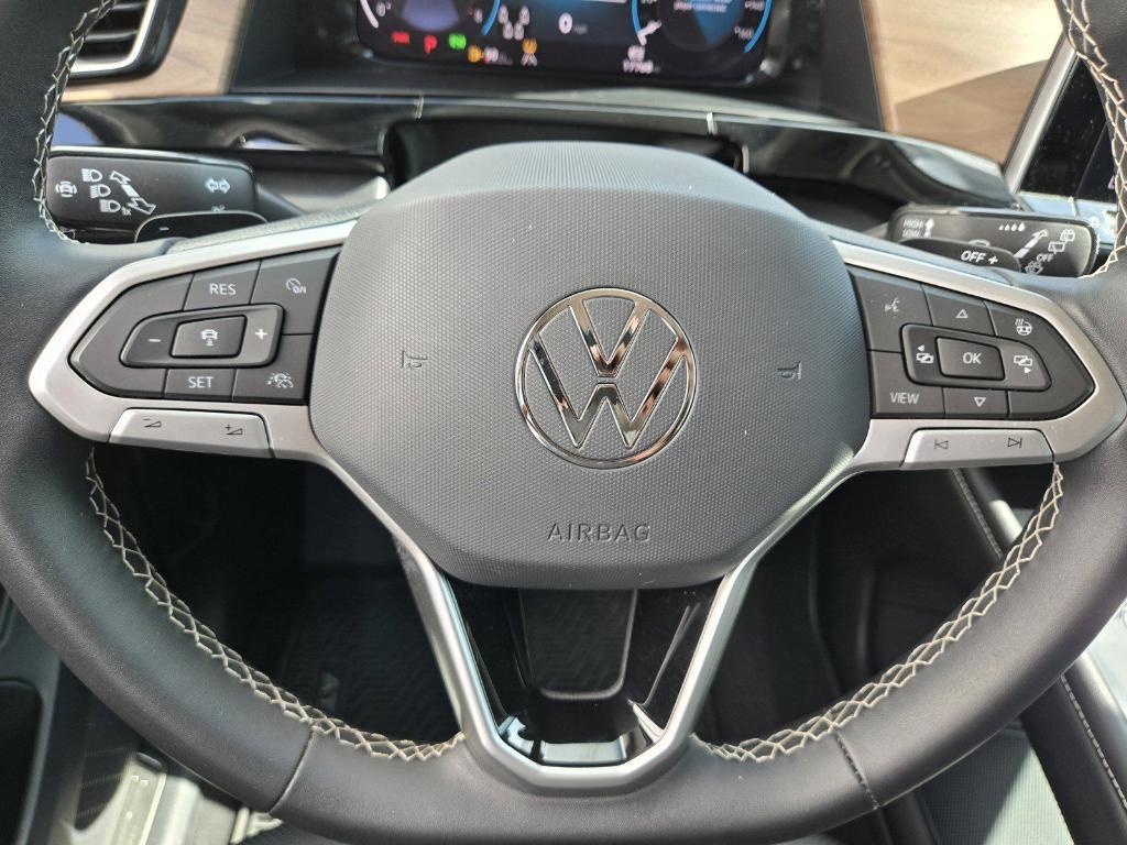 new 2024 Volkswagen Atlas car, priced at $38,354