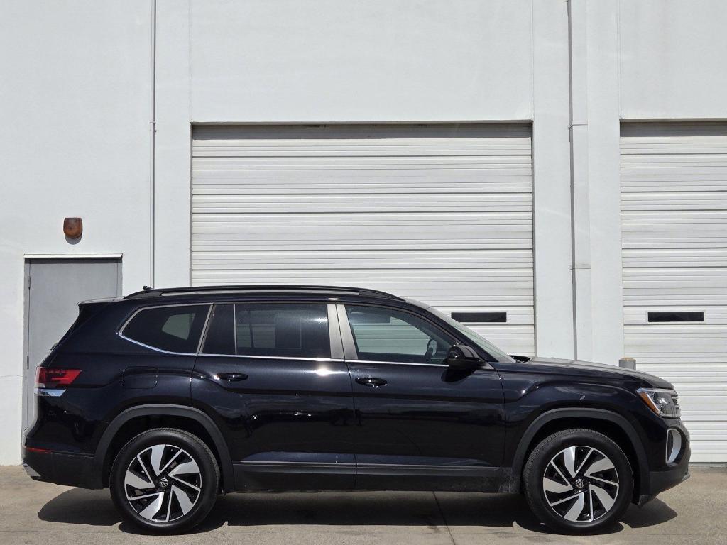 new 2024 Volkswagen Atlas car, priced at $38,354