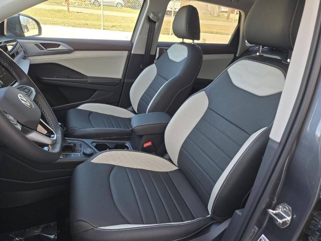 new 2025 Volkswagen Taos car, priced at $34,131