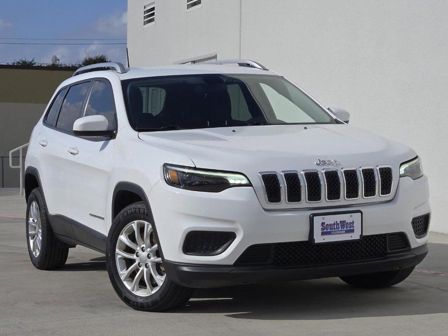 used 2020 Jeep Cherokee car, priced at $16,185