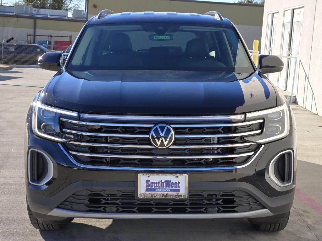 new 2025 Volkswagen Atlas car, priced at $36,760