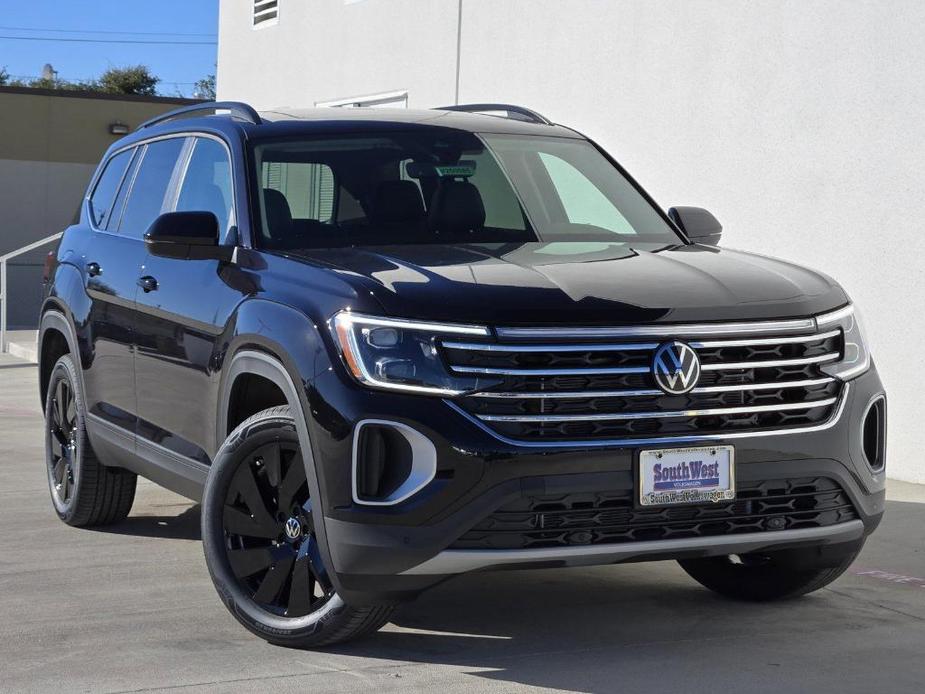 new 2025 Volkswagen Atlas car, priced at $42,779