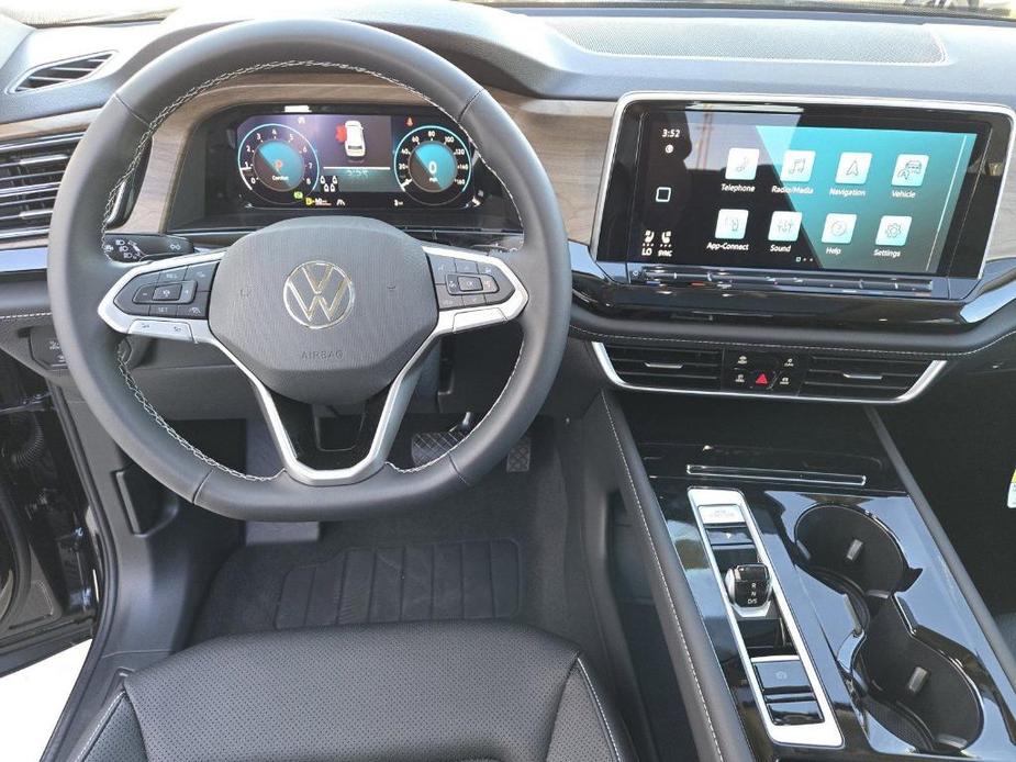 new 2025 Volkswagen Atlas car, priced at $42,779