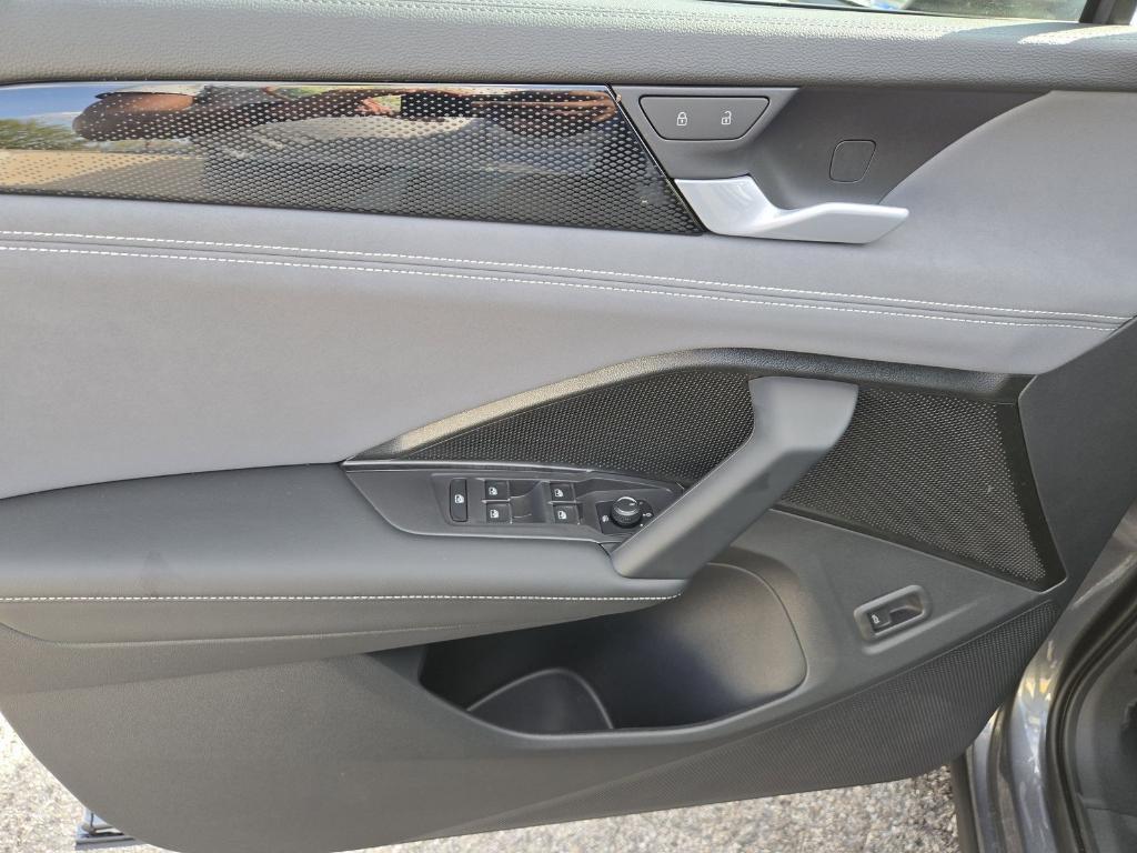 new 2026 Volkswagen Tiguan car, priced at $38,404