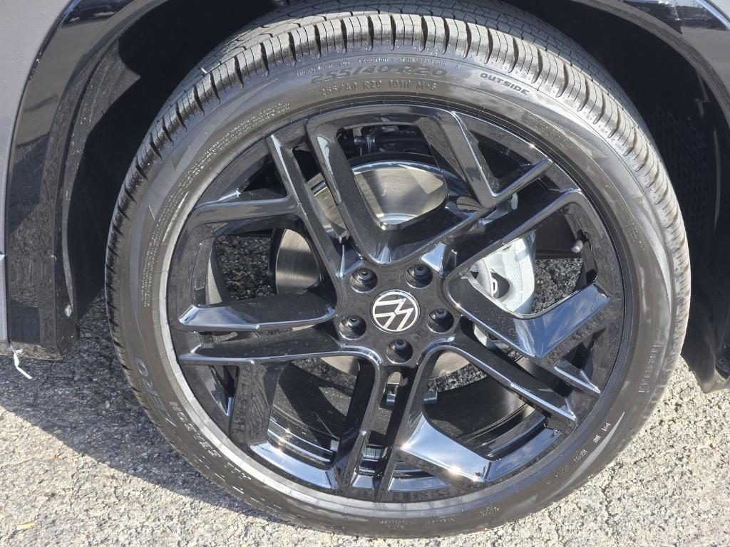 new 2026 Volkswagen Tiguan car, priced at $38,404