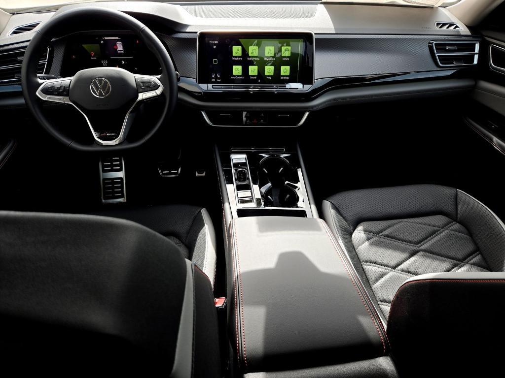 new 2025 Volkswagen Atlas car, priced at $45,251