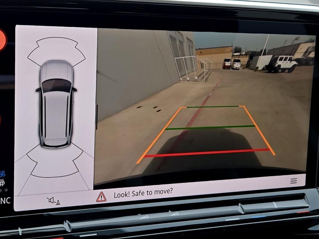 new 2025 Volkswagen Atlas car, priced at $44,463
