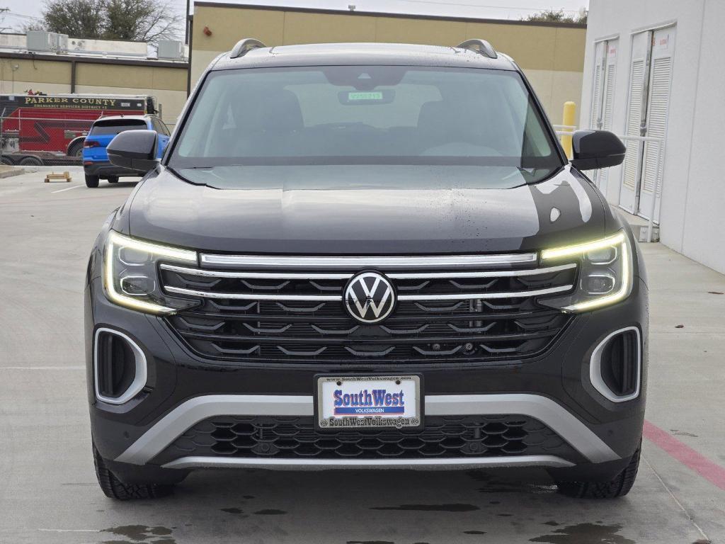 new 2025 Volkswagen Atlas car, priced at $45,746