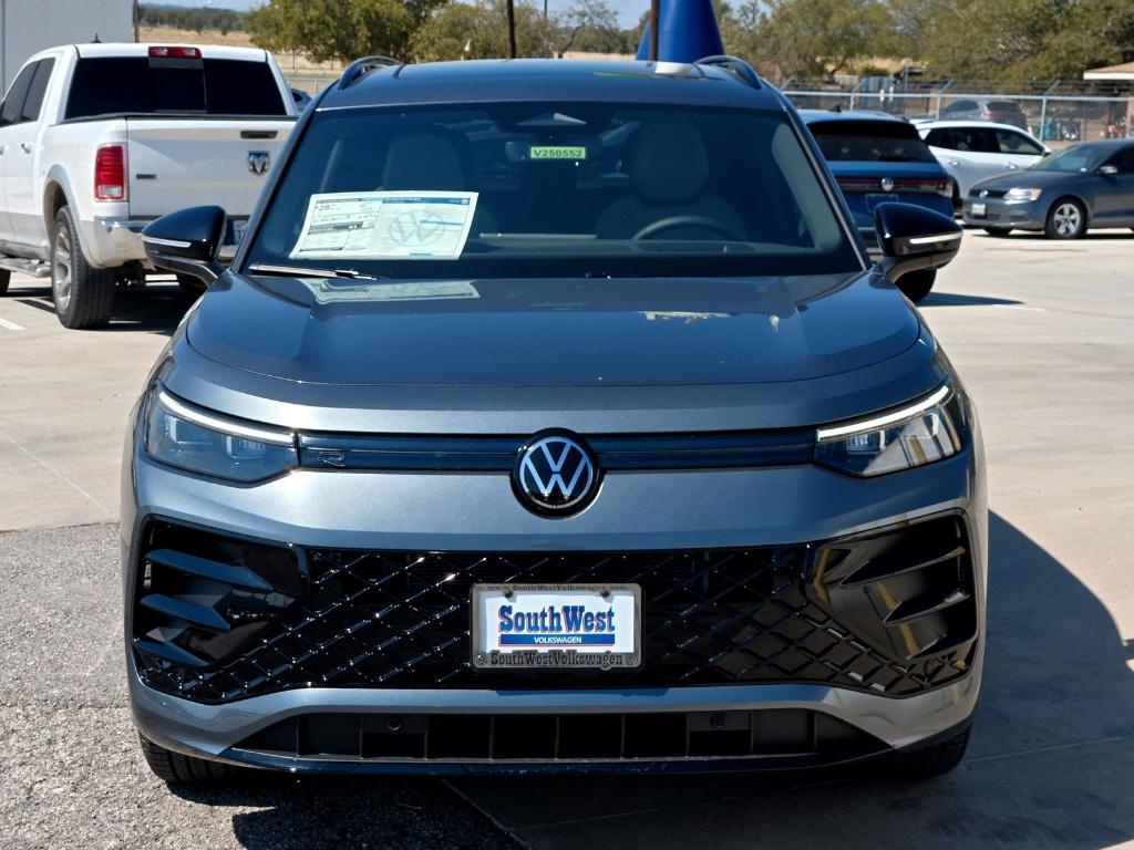 new 2025 Volkswagen Tiguan car, priced at $33,603