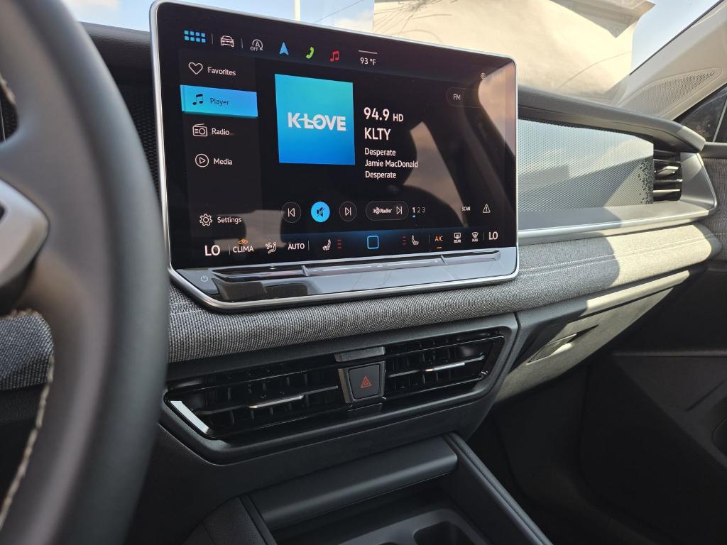 new 2025 Volkswagen Tiguan car, priced at $30,989