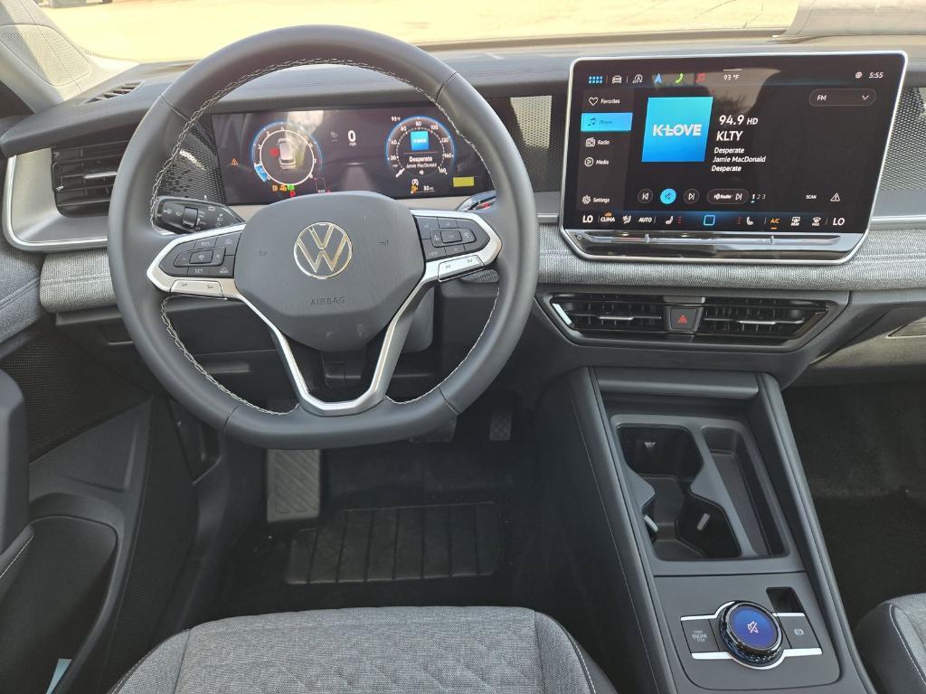 new 2025 Volkswagen Tiguan car, priced at $30,989