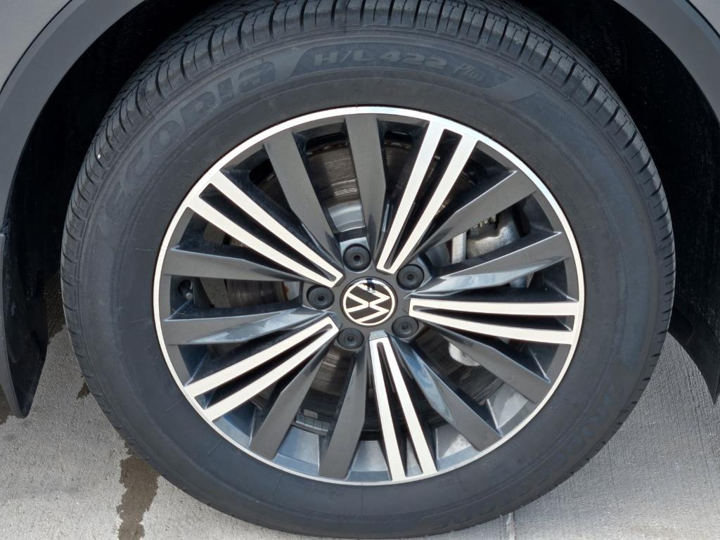 new 2024 Volkswagen Tiguan car, priced at $29,542