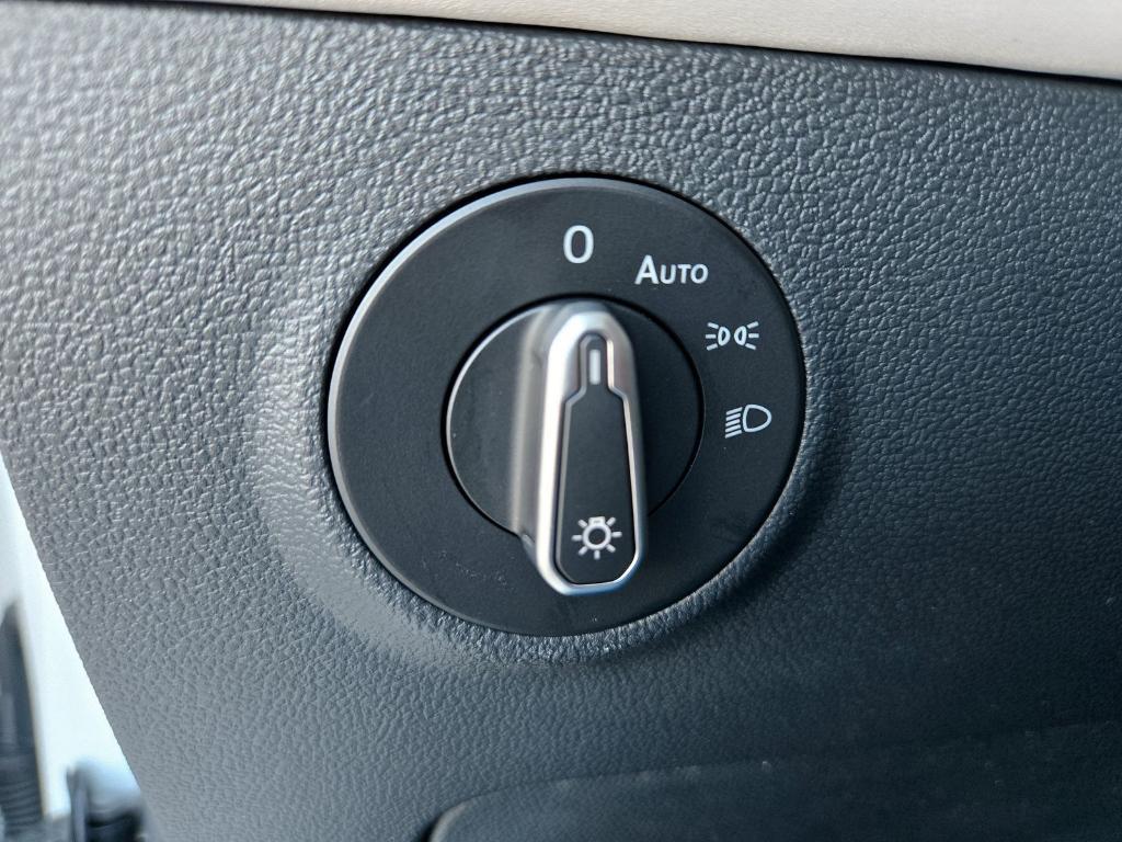 new 2025 Volkswagen Taos car, priced at $30,625