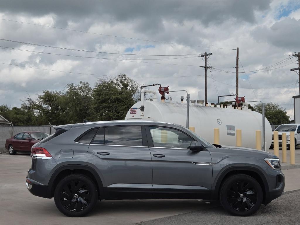 new 2025 Volkswagen Atlas Cross Sport car, priced at $42,725