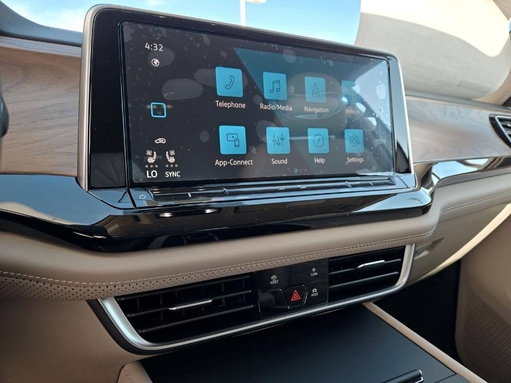 new 2025 Volkswagen Atlas car, priced at $35,722
