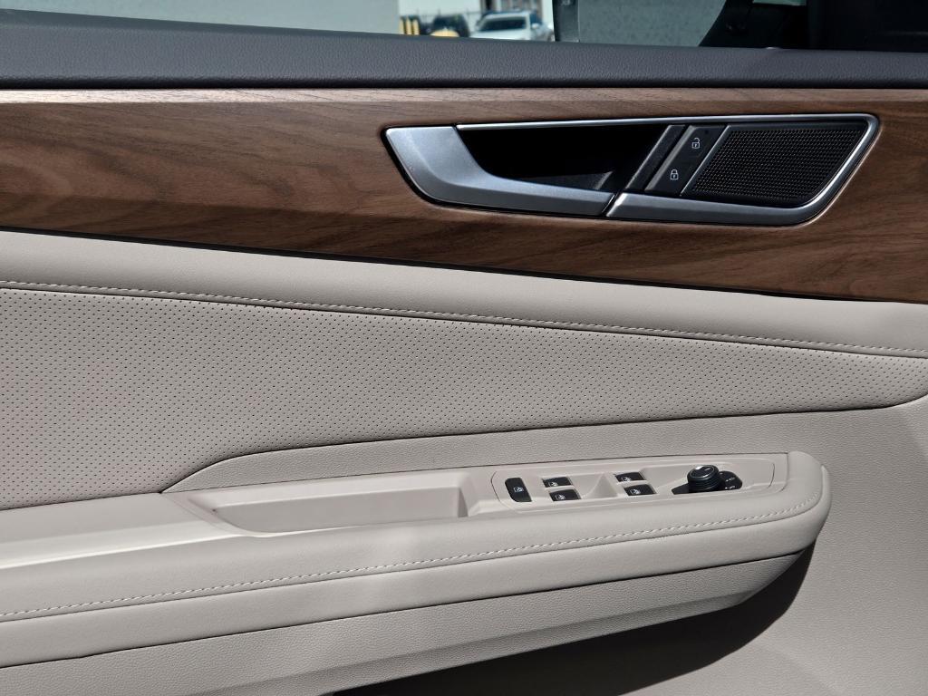 new 2025 Volkswagen Atlas car, priced at $35,722