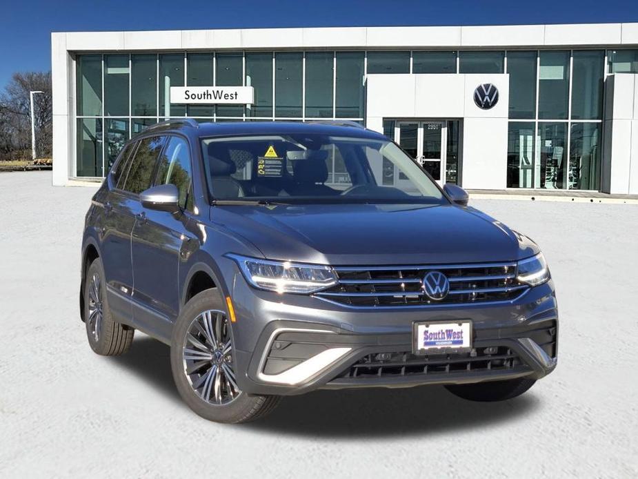 new 2024 Volkswagen Tiguan car, priced at $33,043