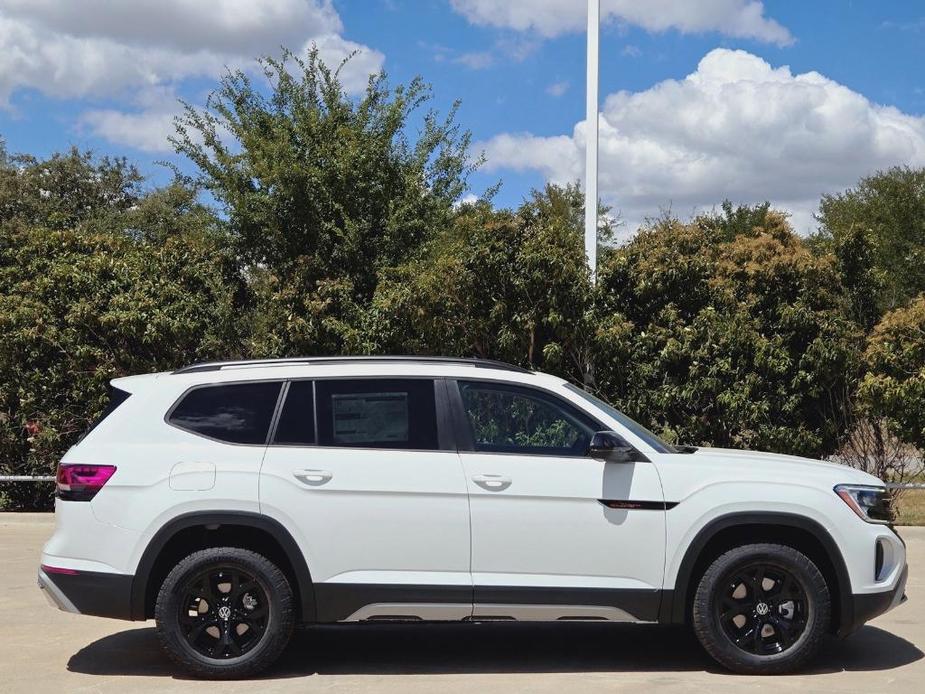 new 2024 Volkswagen Atlas car, priced at $43,208