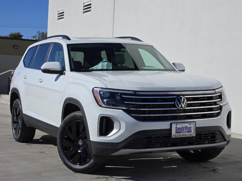 new 2025 Volkswagen Atlas car, priced at $42,227