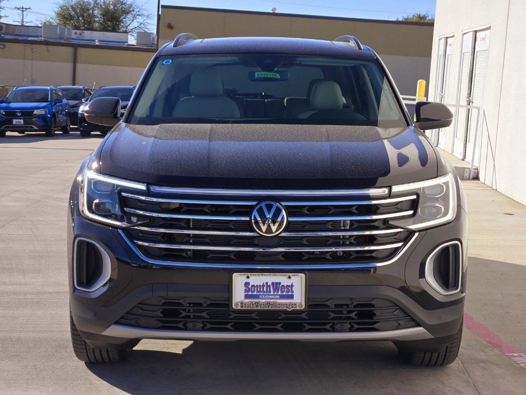 new 2025 Volkswagen Atlas car, priced at $43,325