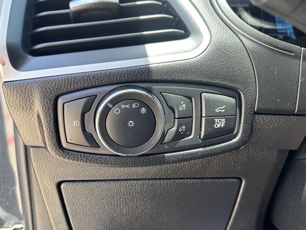 used 2022 Ford Edge car, priced at $24,307