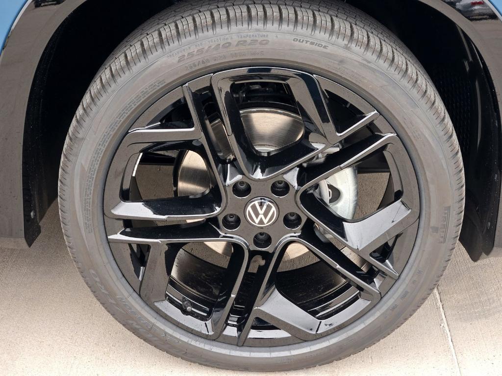 new 2026 Volkswagen Tiguan car, priced at $38,721