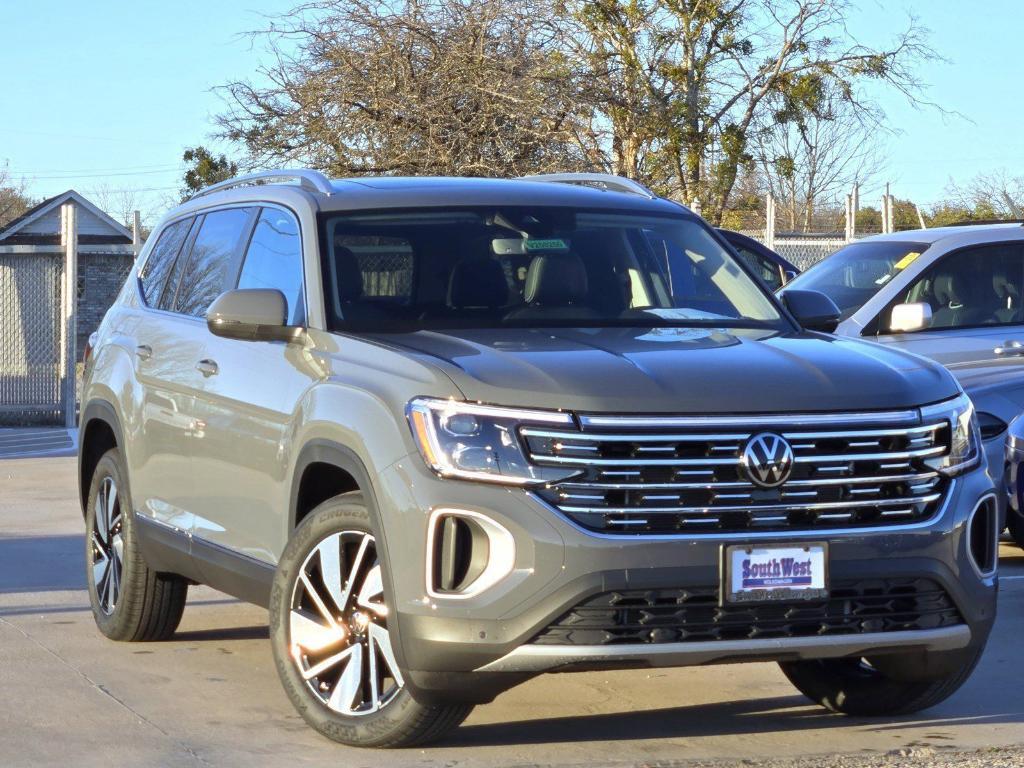 new 2025 Volkswagen Atlas car, priced at $48,076