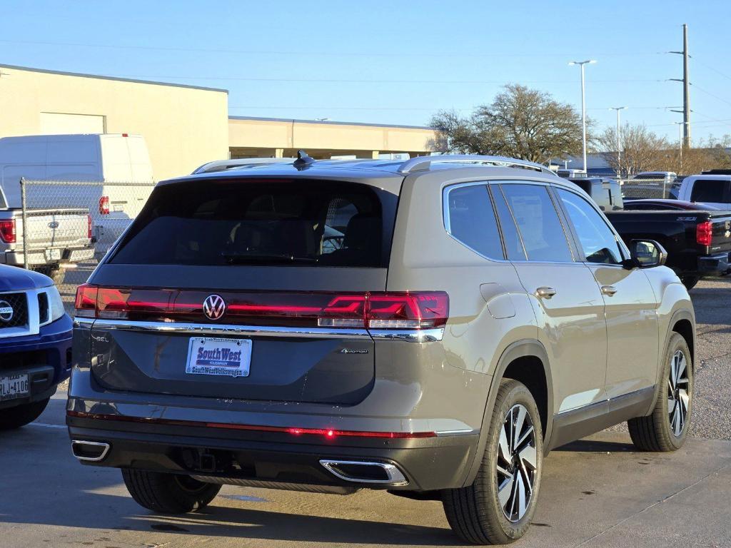 new 2025 Volkswagen Atlas car, priced at $48,076