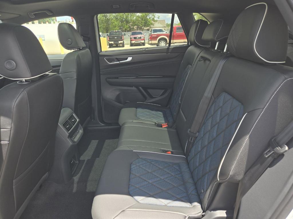 new 2025 Volkswagen Atlas Cross Sport car, priced at $51,346