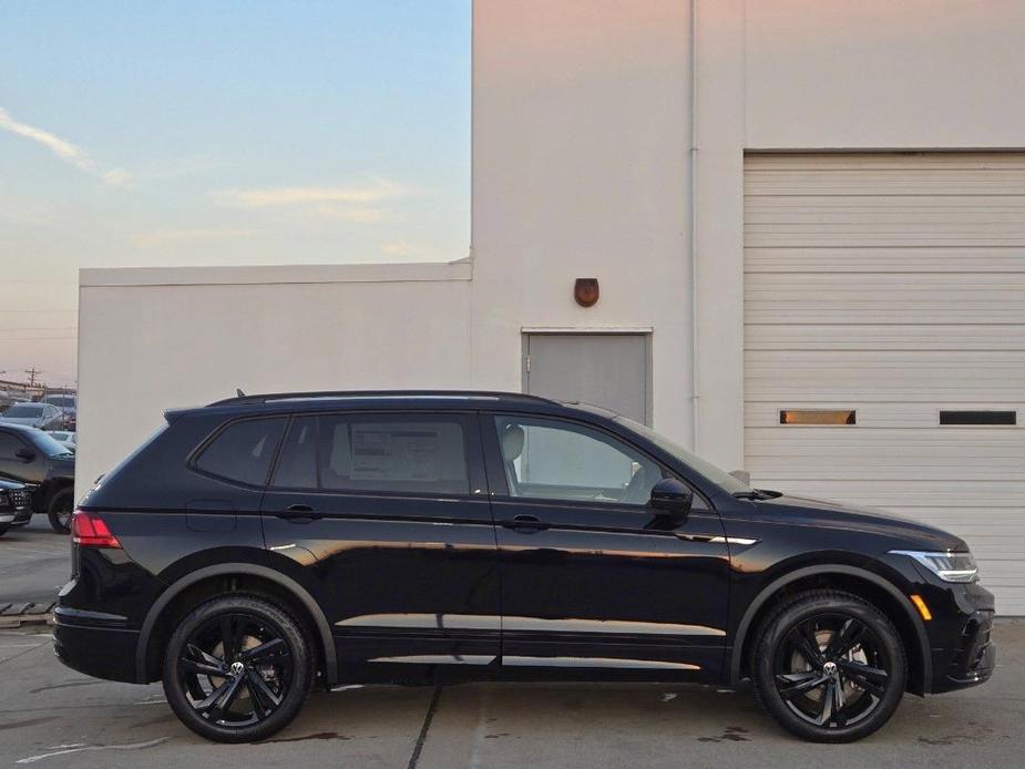 new 2024 Volkswagen Tiguan car, priced at $32,850