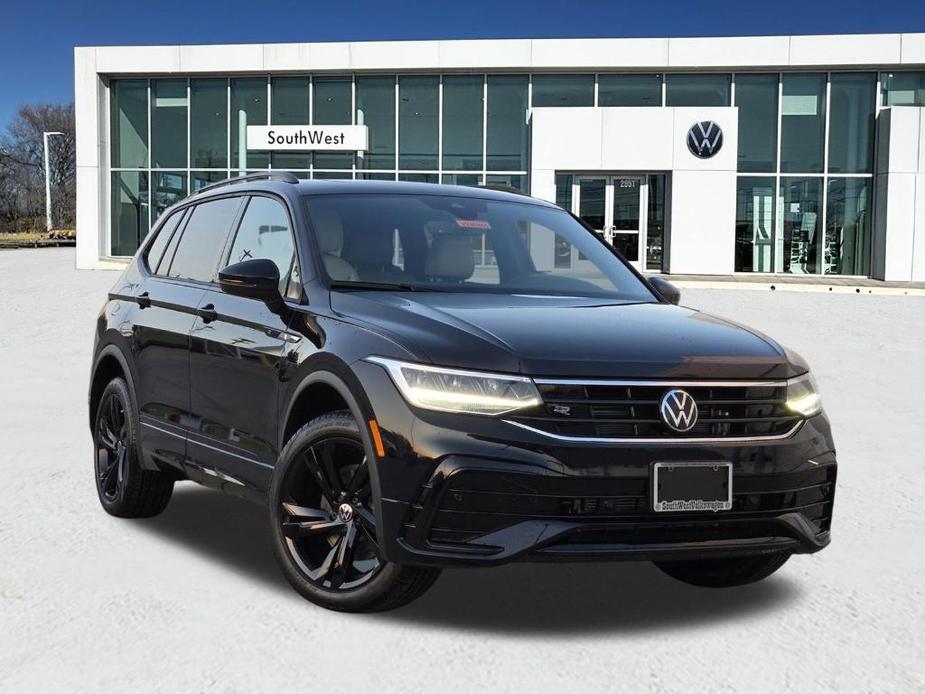 new 2024 Volkswagen Tiguan car, priced at $32,850