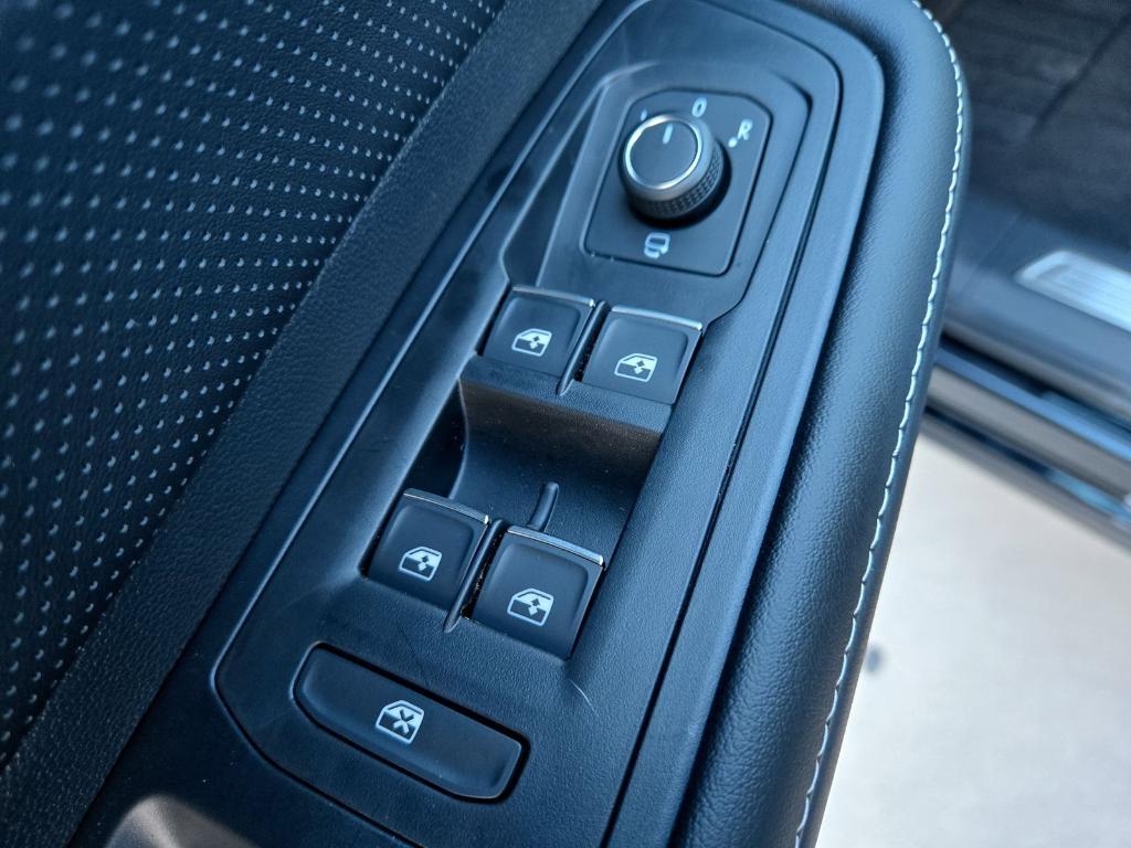 new 2026 Volkswagen Atlas car, priced at $57,136
