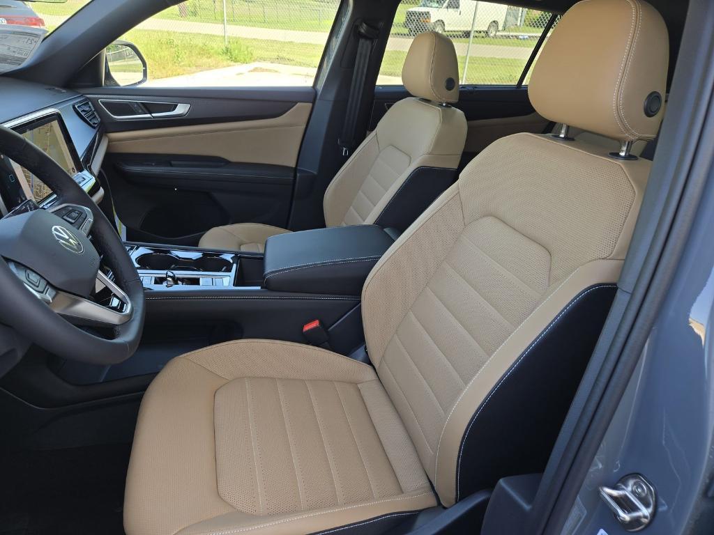 new 2025 Volkswagen Atlas Cross Sport car, priced at $48,890